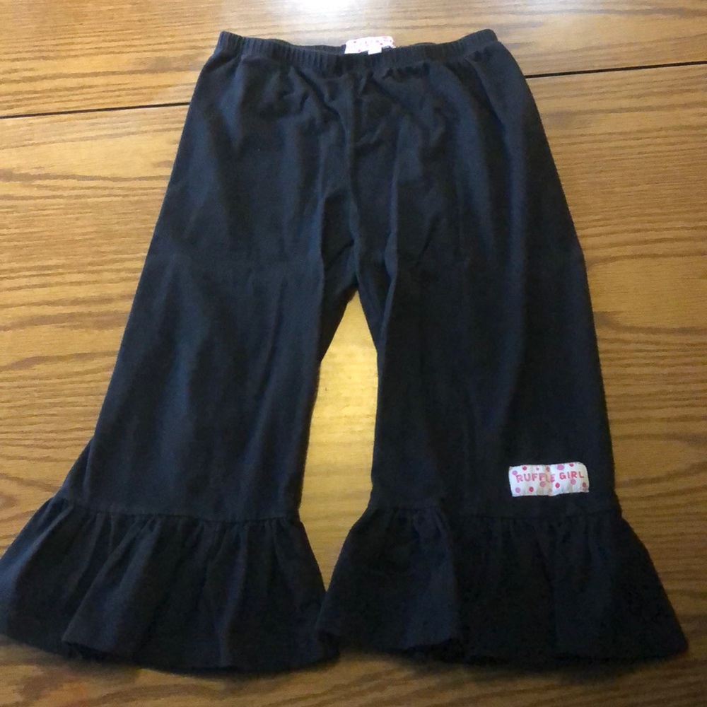 Girls Ruffle Girl Capri ruffle pants size 10
